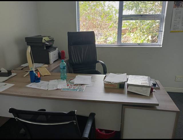 940M² OFFICE FOR SALE IN CAMBRIDGE